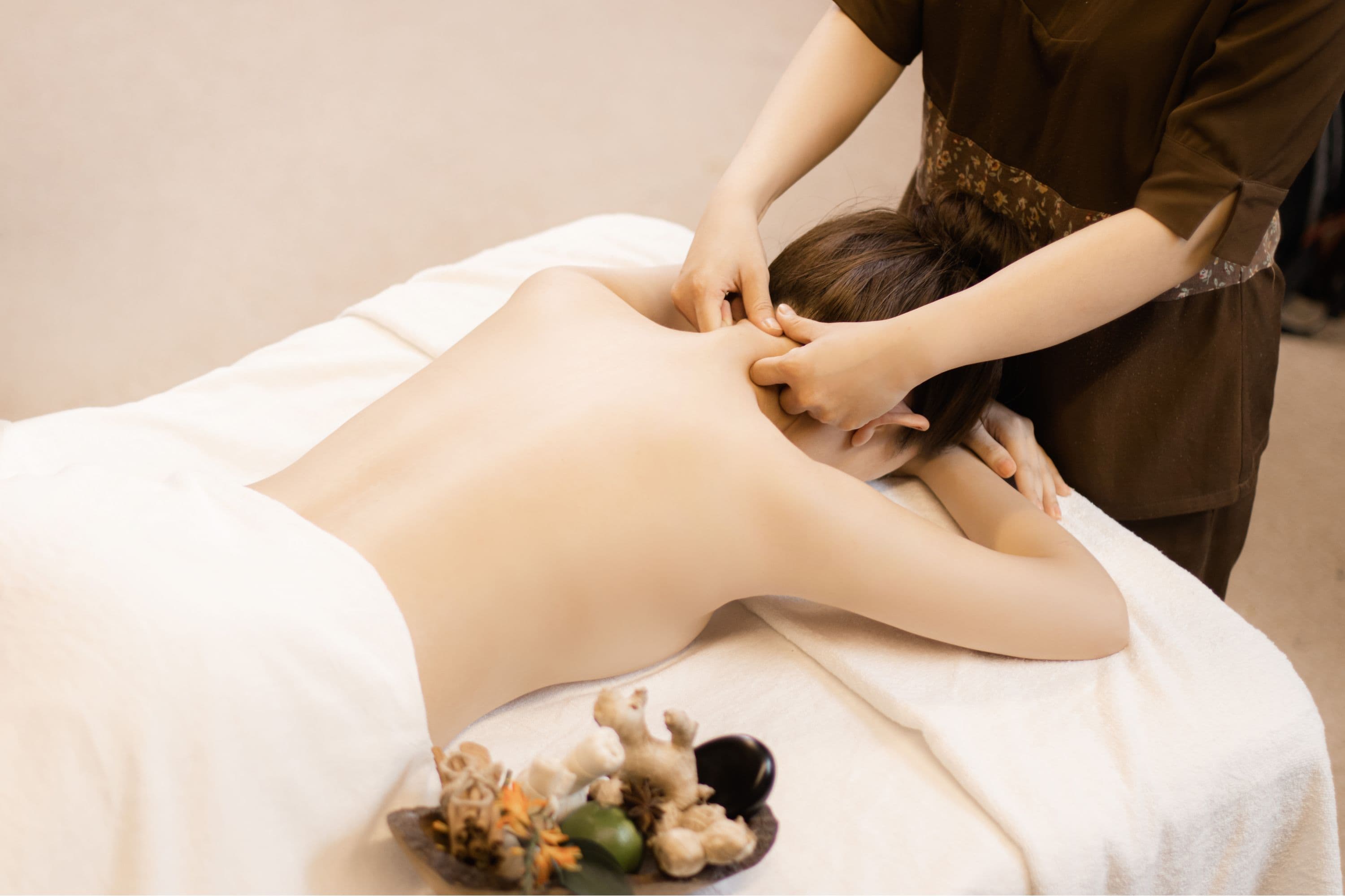 Ebook: Cẩm nang massage vai gáy cho người làm việc trên 60h/tuần